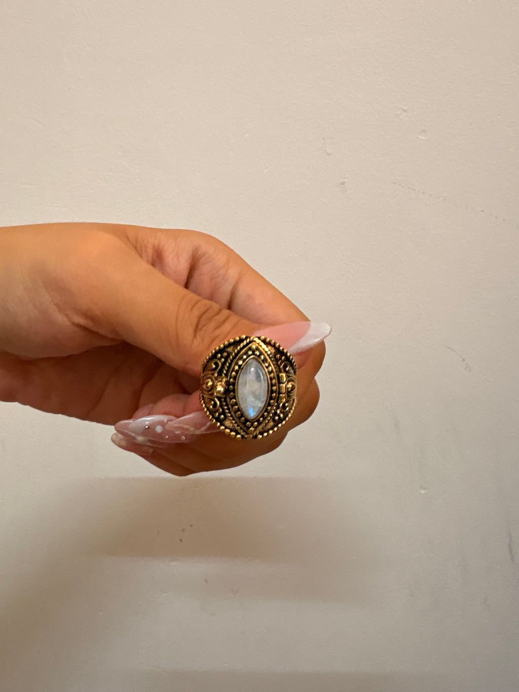 Poision ring