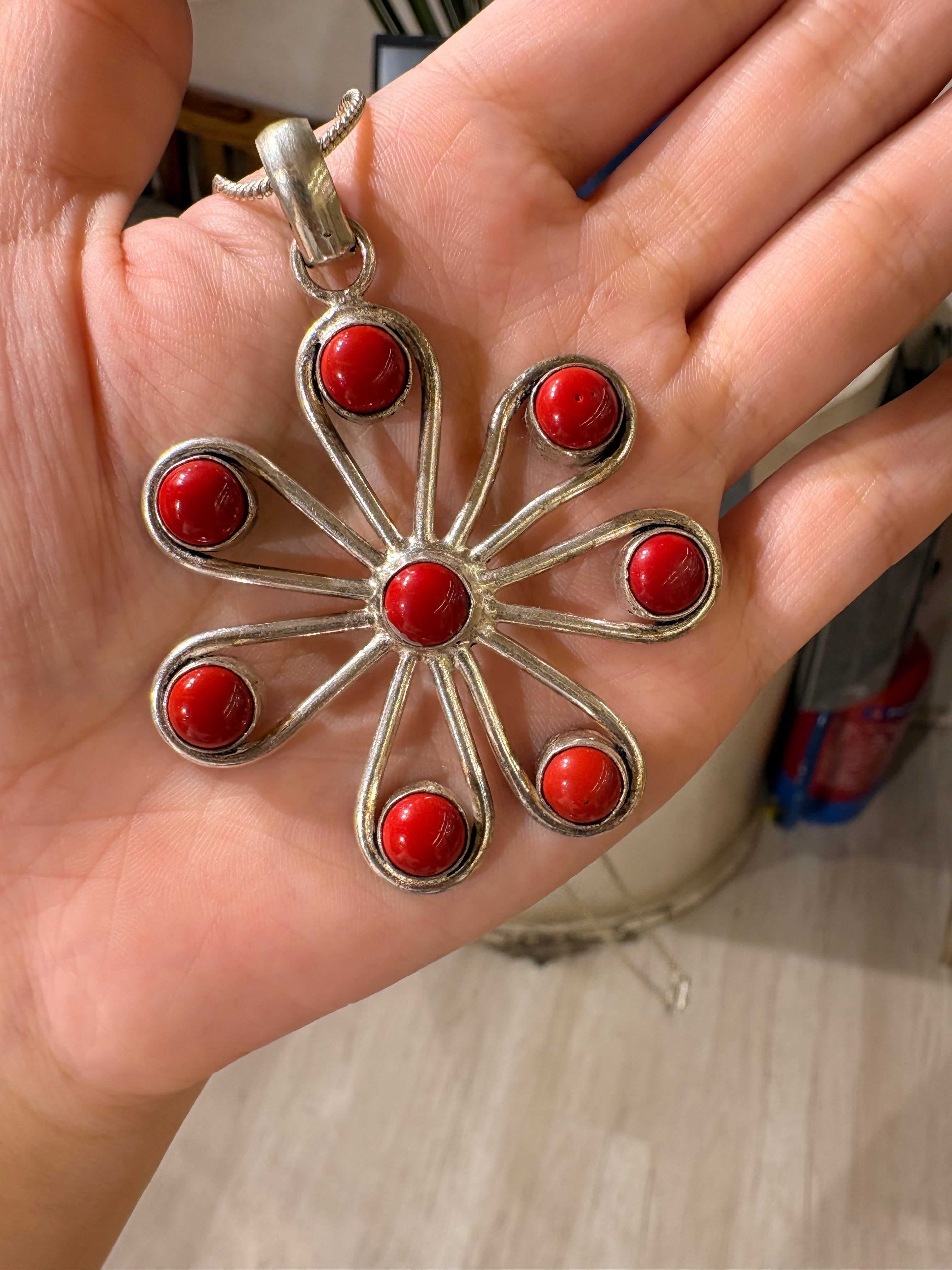 Flower necklace