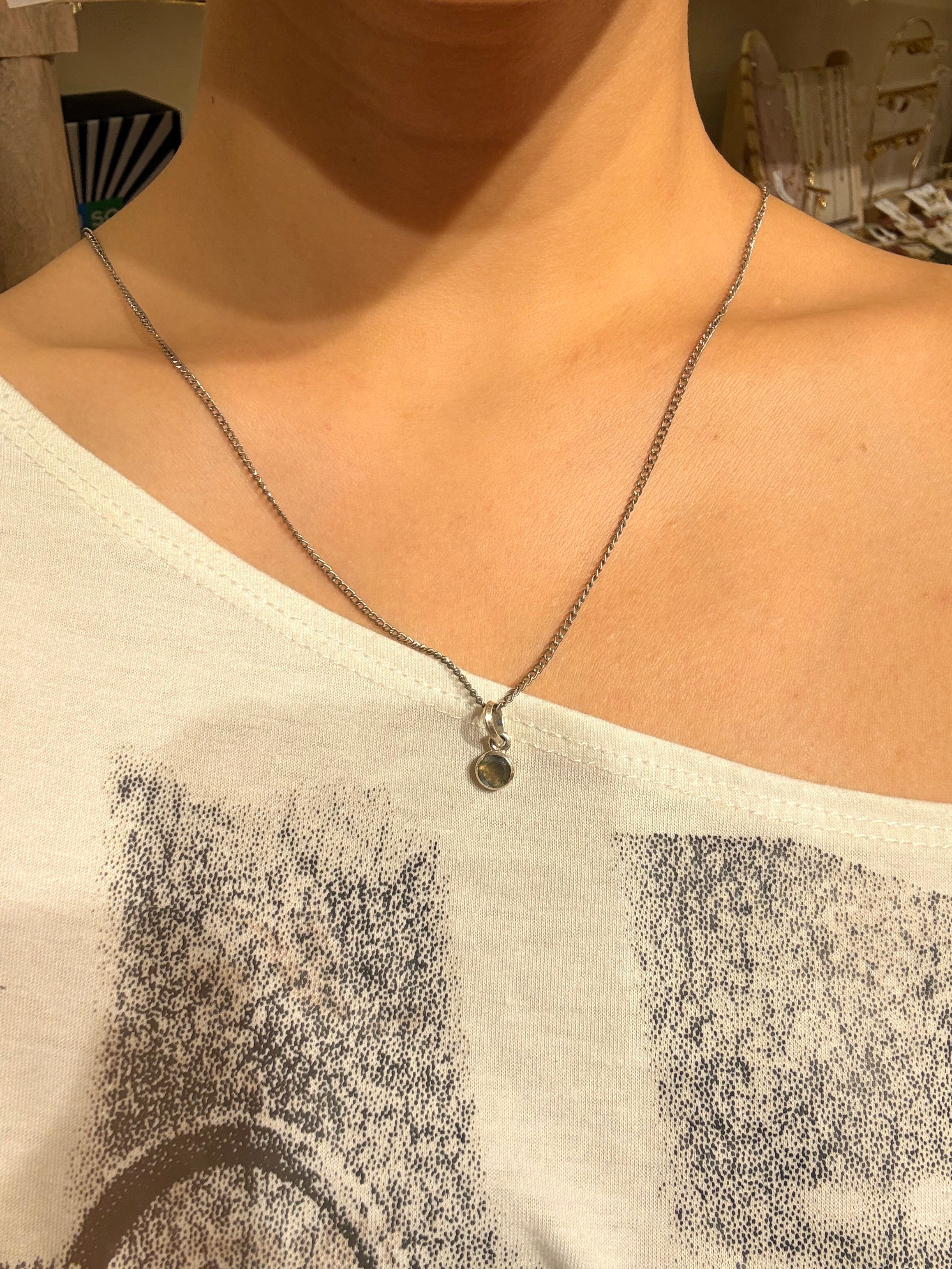 Natural stone necklace