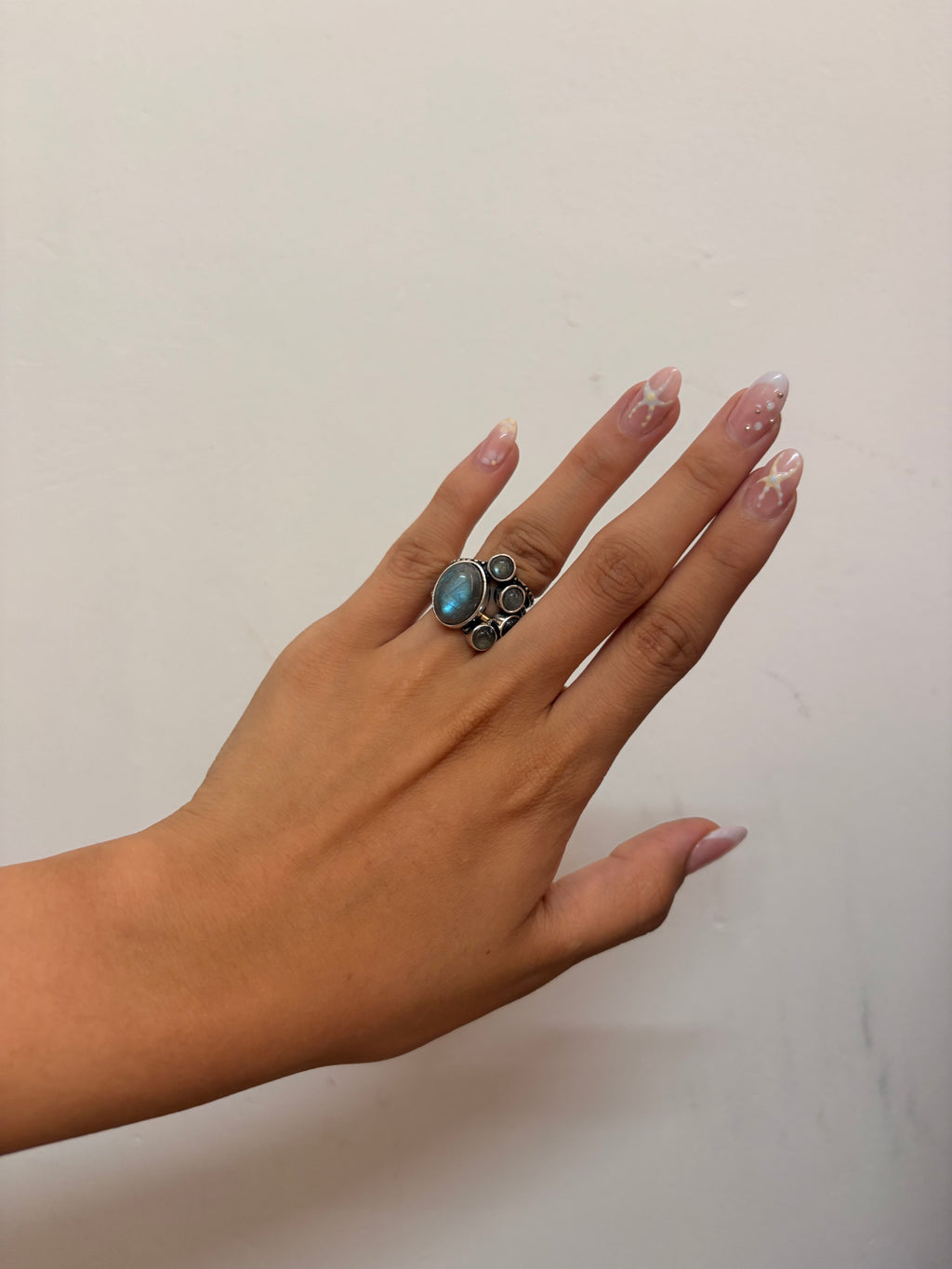 5 stones rings