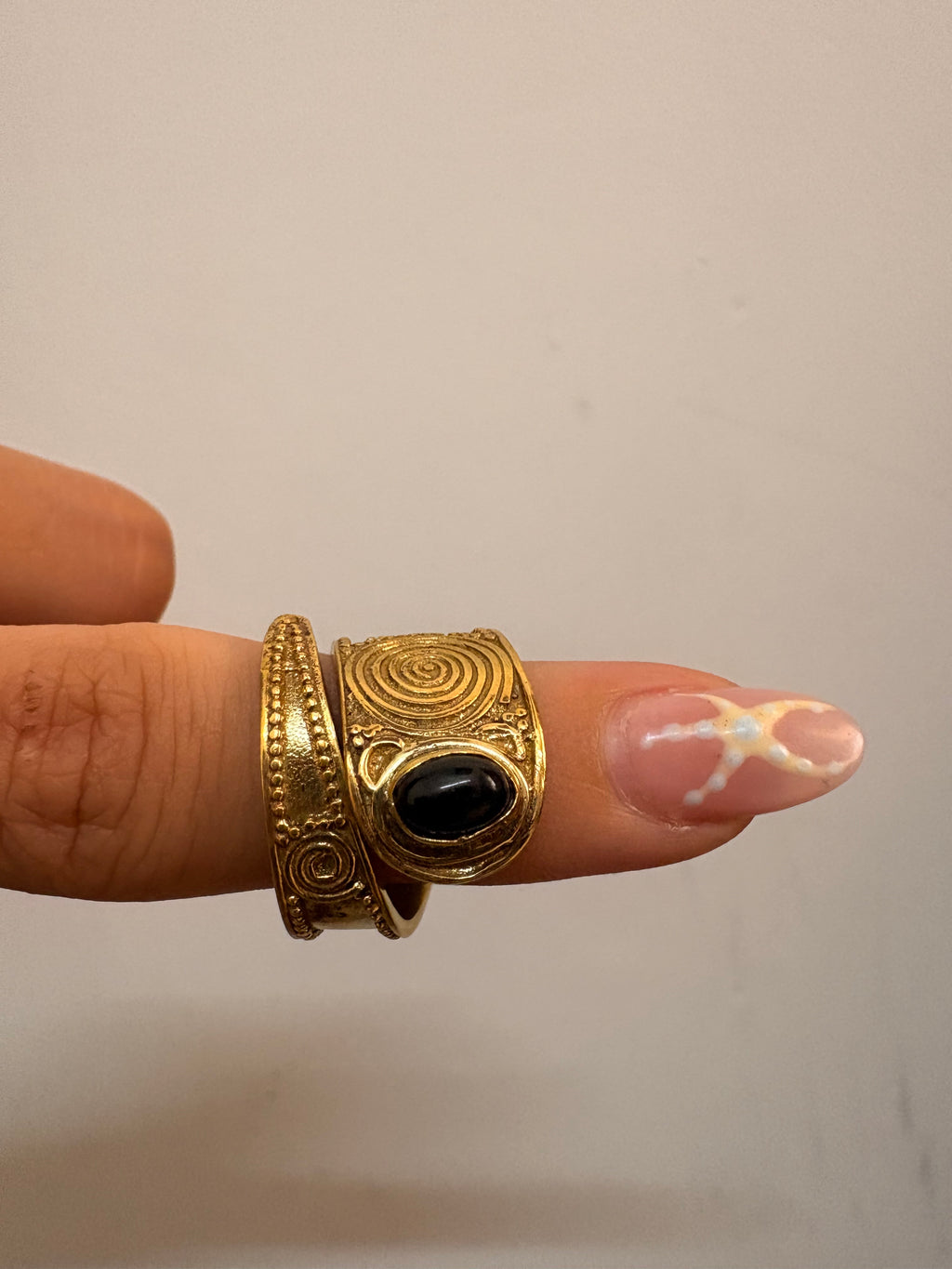 Spiral ring
