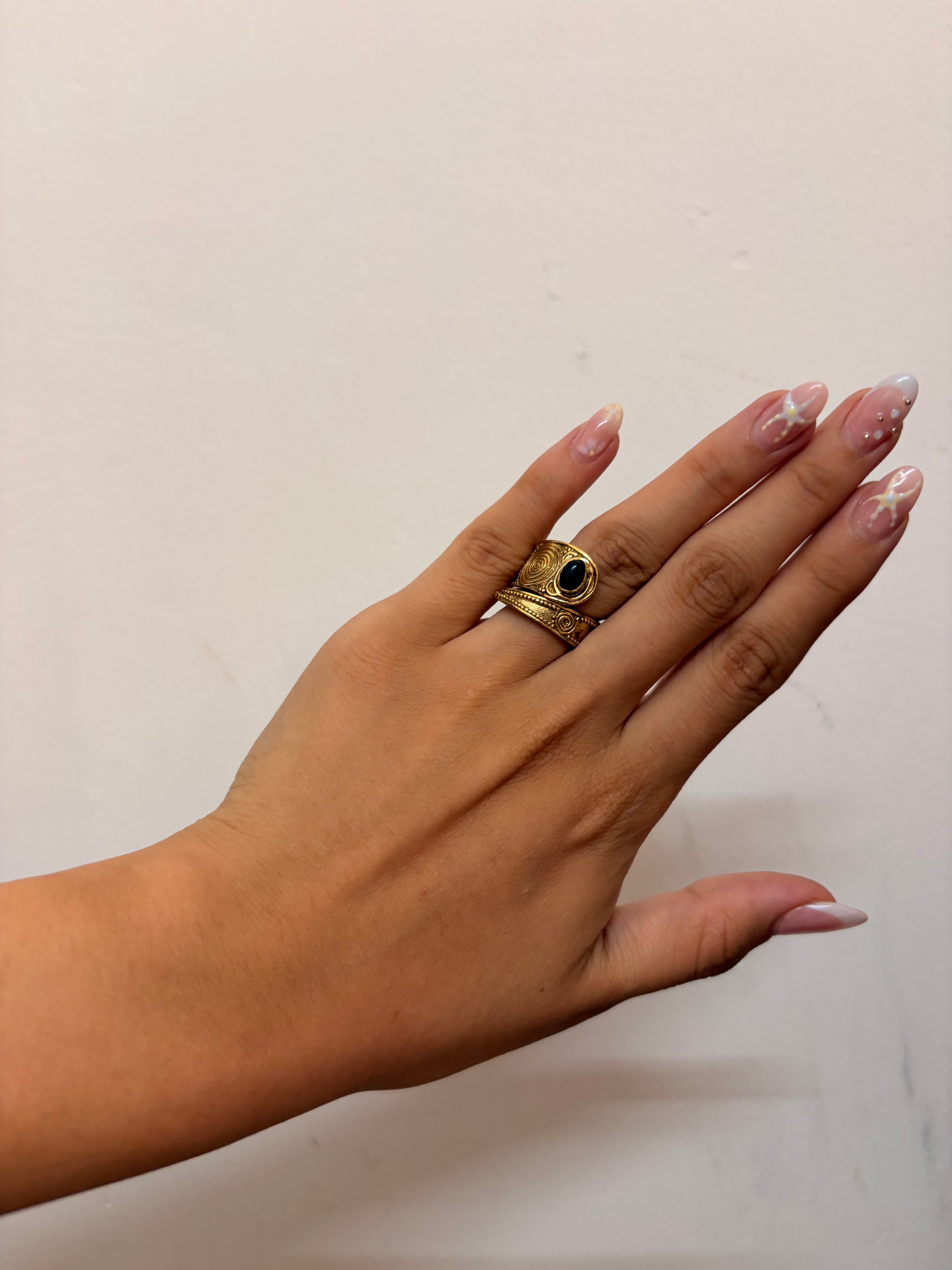 Spiral ring