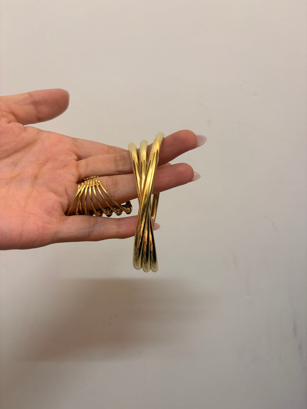 Intertwined bangles