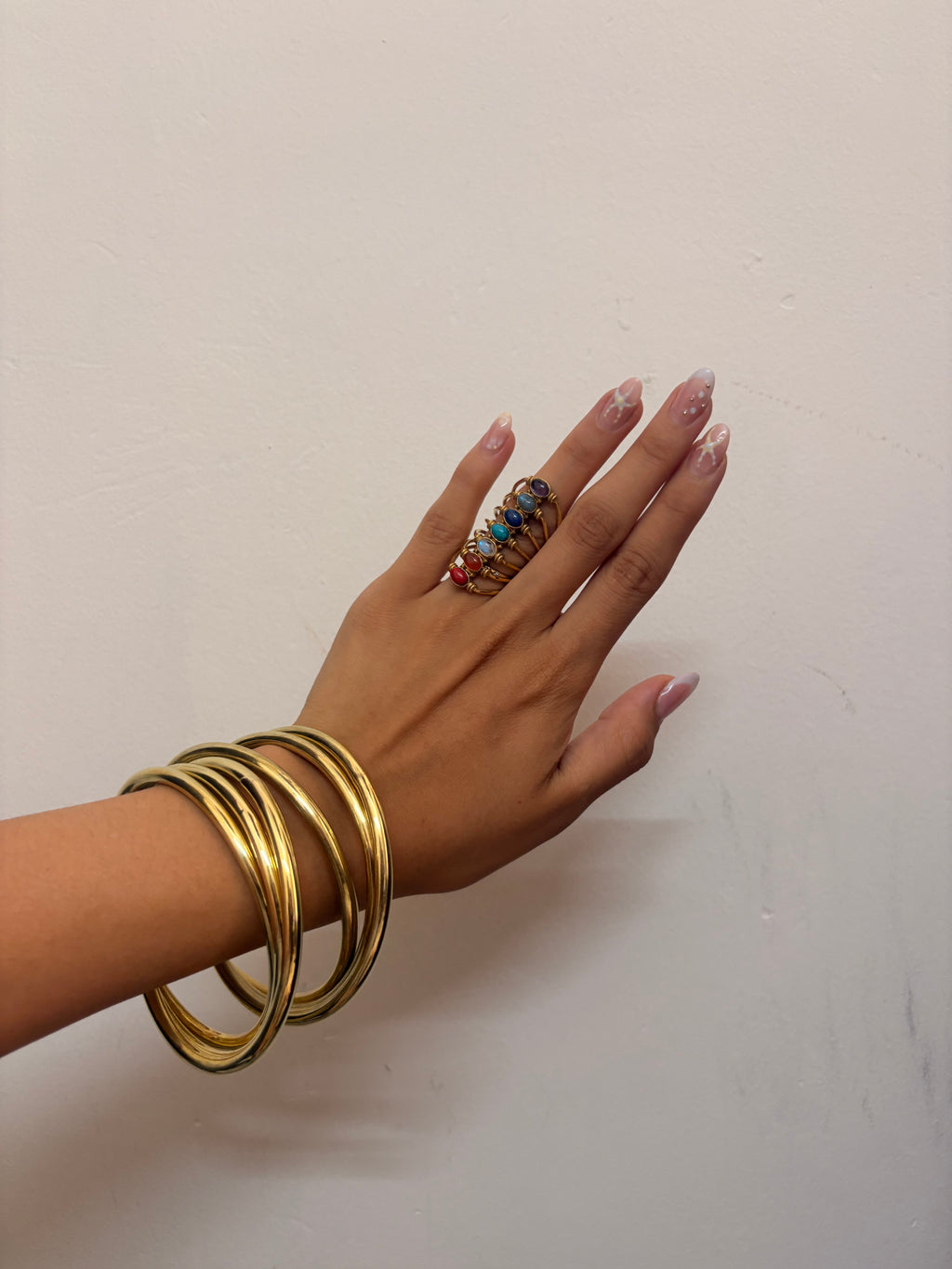 Intertwined bangles