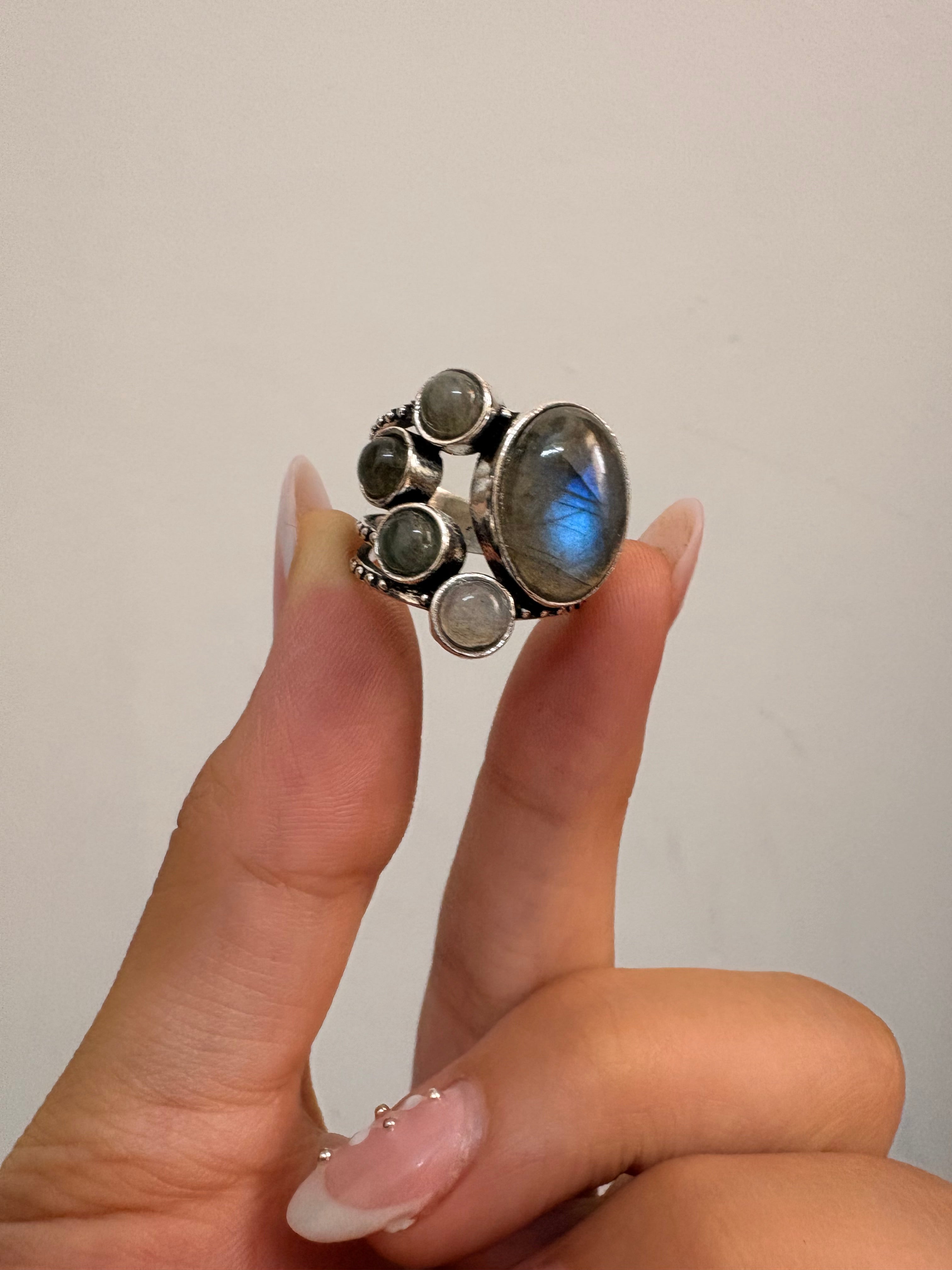 5 stone ring