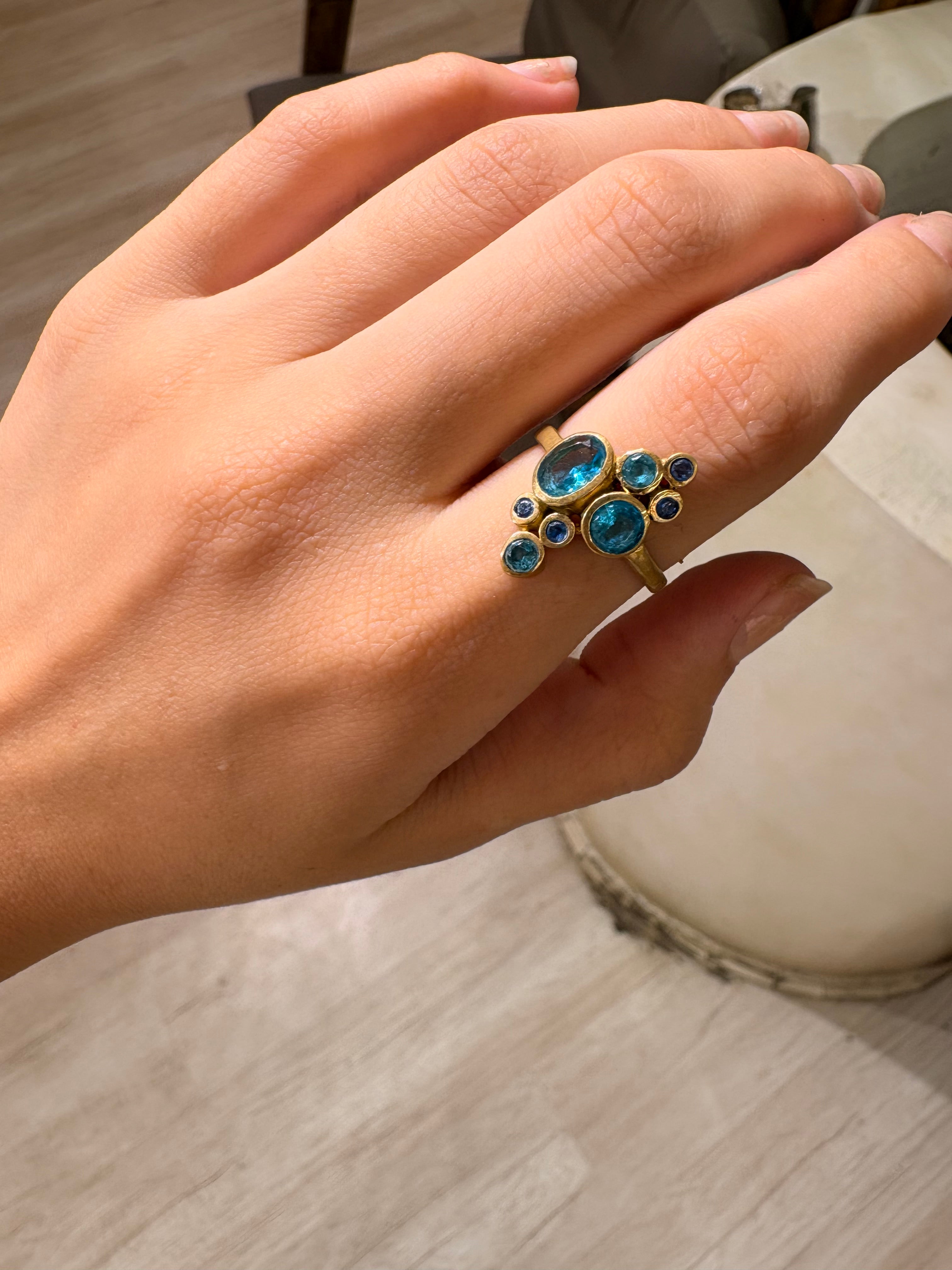 Clustered stone ring