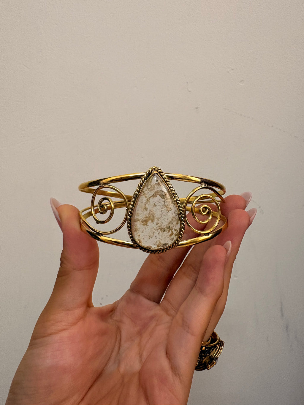 Tear drop arm and hand cuff