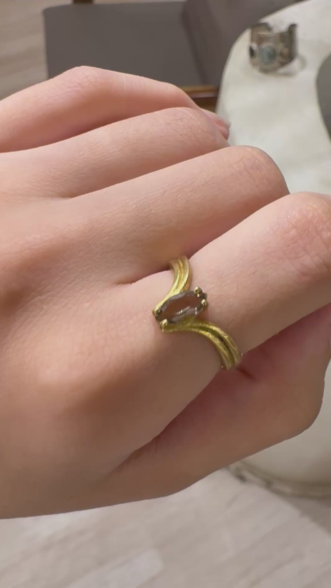 Diamond cut ring
