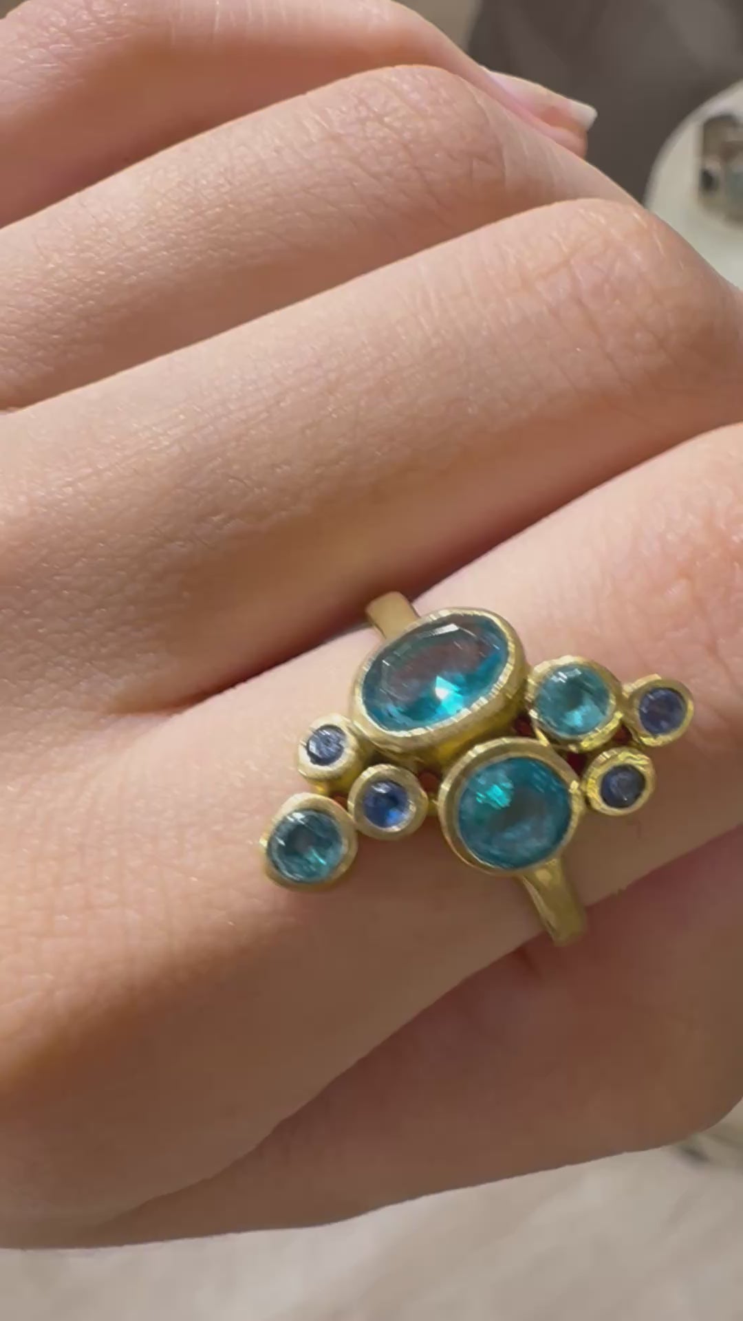 Clustered stone ring